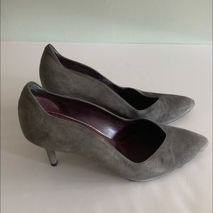 Stuart Weitzman Grey Suede Heels Size 9M